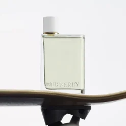 Her Edt><noscript><img width=