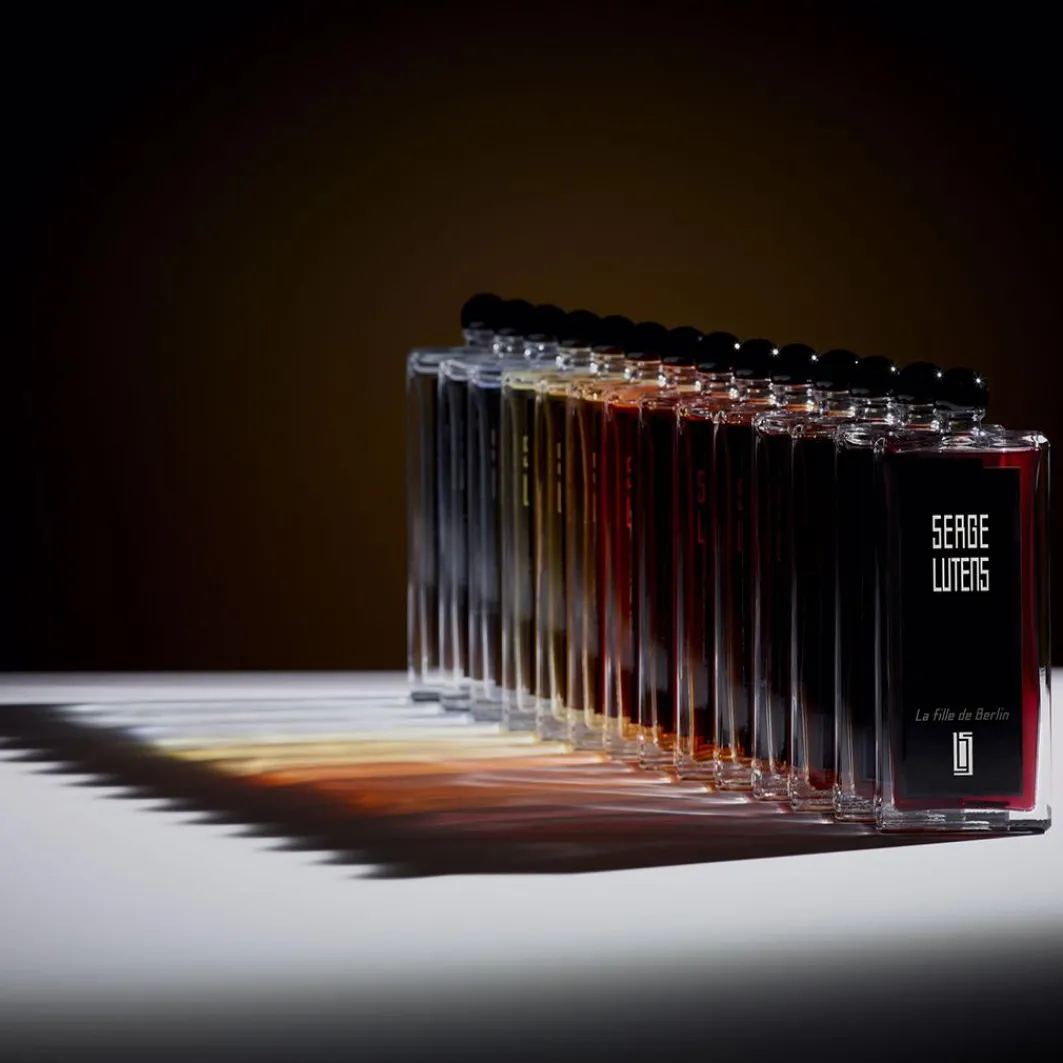 Serge Lutens Fragranze Maschili^ Collection Noire Nuit De Cellophane
