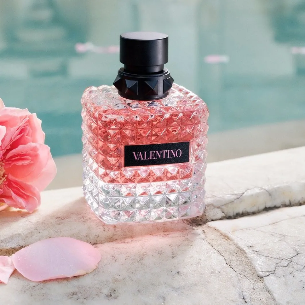 Born In Roma Donna>Valentino Sale